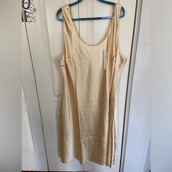 Future Collective Reese Blutstein Sleeveless Yellow Dress-size 4X - Picture 1 of 7